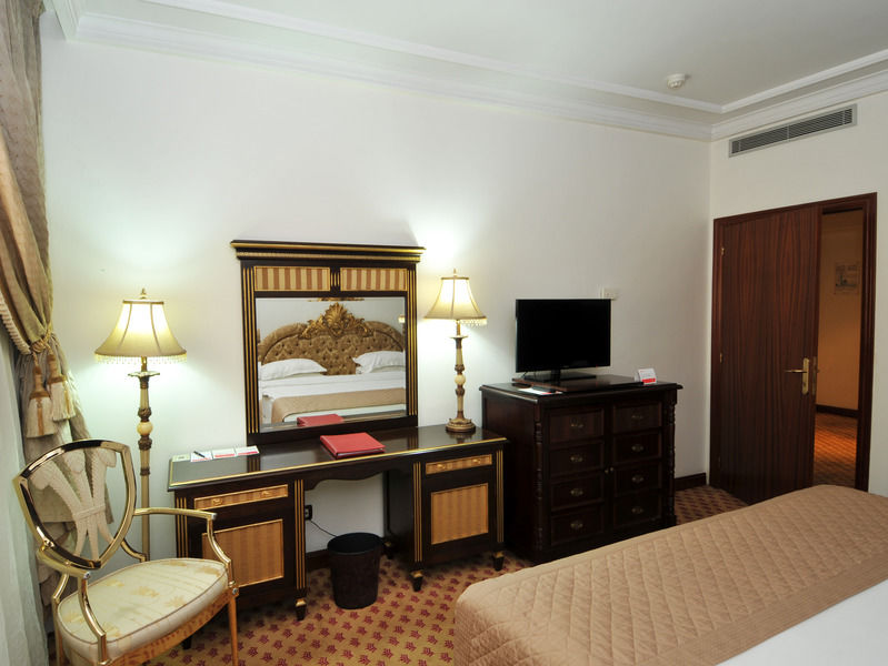 Ramada By Wyndham Fes Hotel Ngoại thất bức ảnh